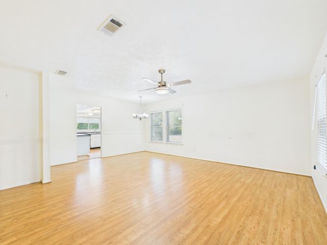 3302 Holly Green Drive, Kingwood, TX 77339