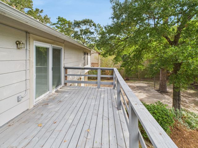 3302 Holly Green Drive, Kingwood, TX 77339