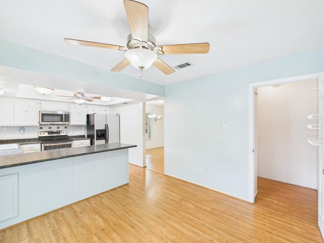 3302 Holly Green Drive, Kingwood, TX 77339