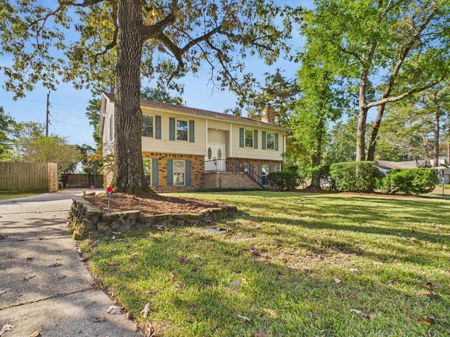 3302 Holly Green Drive, Kingwood, TX 77339