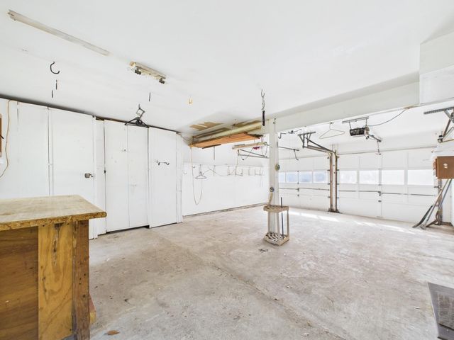 3302 Holly Green Drive, Kingwood, TX 77339