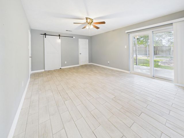 3302 Holly Green Drive, Kingwood, TX 77339