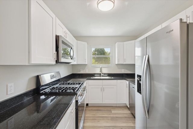 10550 Wolven Avenue, Rockford, MI 49341