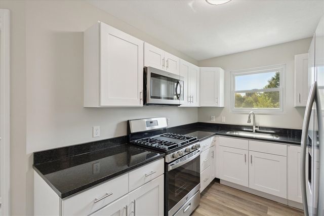 10550 Wolven Avenue, Rockford, MI 49341