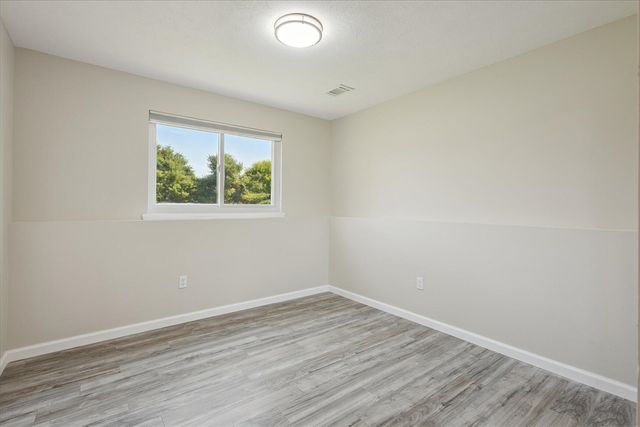 10550 Wolven Avenue, Rockford, MI 49341