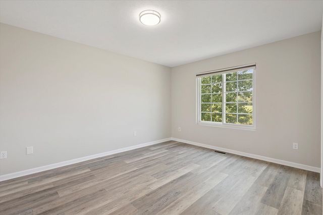 10550 Wolven Avenue, Rockford, MI 49341