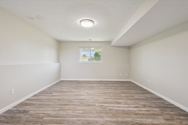 10550 Wolven Avenue, Rockford, MI 49341