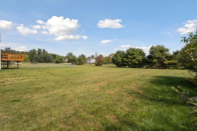 10550 Wolven Avenue, Rockford, MI 49341