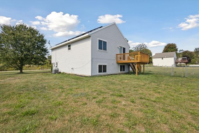 10550 Wolven Avenue, Rockford, MI 49341