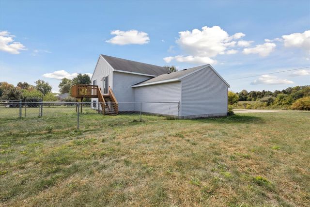 10550 Wolven Avenue, Rockford, MI 49341