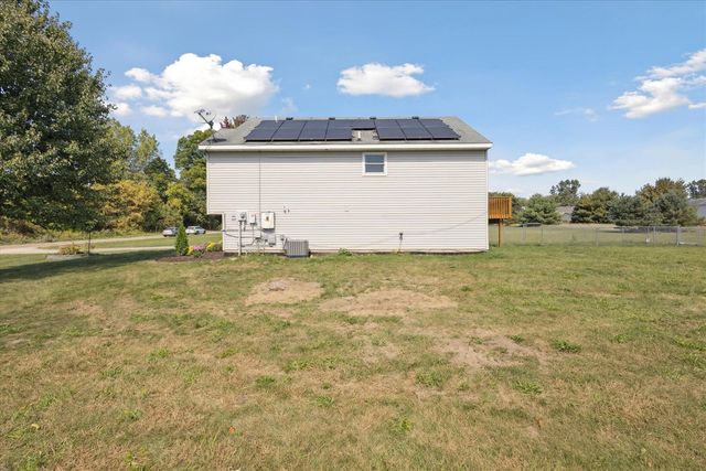 10550 Wolven Avenue, Rockford, MI 49341