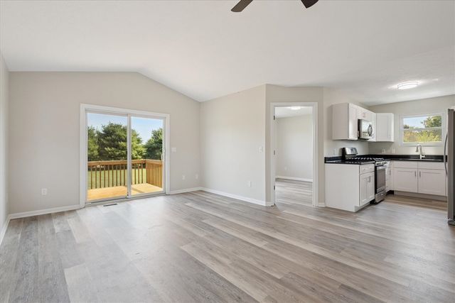 10550 Wolven Avenue, Rockford, MI 49341