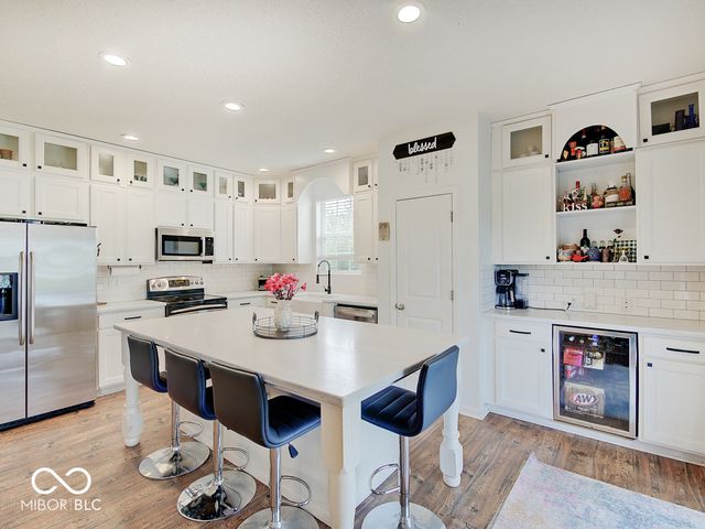 4304 Amesbury Place, Westfield, IN 46062