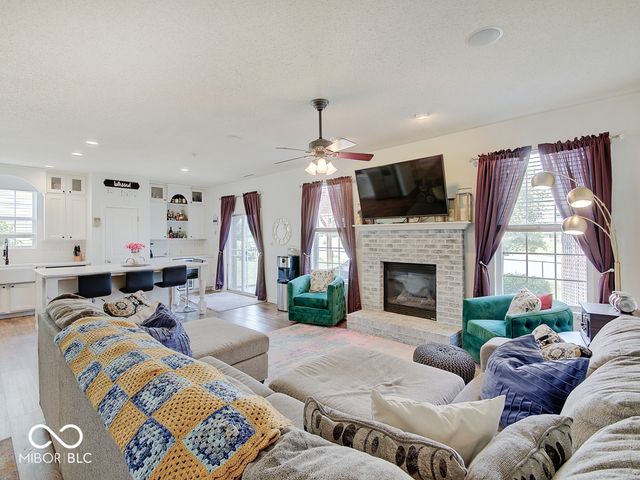 4304 Amesbury Place, Westfield, IN 46062