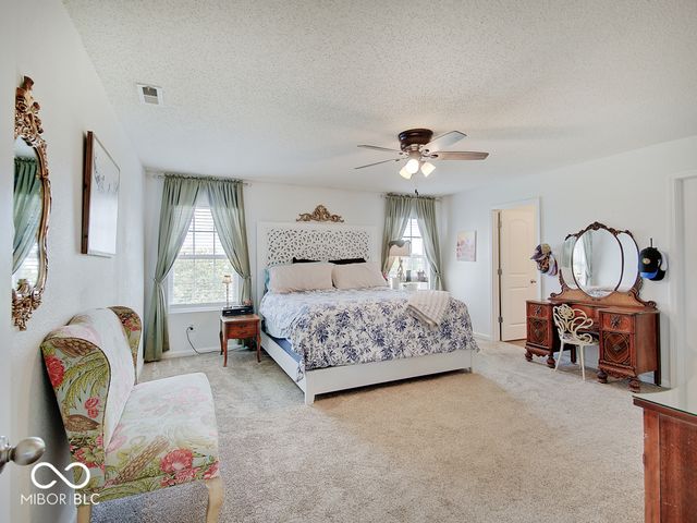 4304 Amesbury Place, Westfield, IN 46062