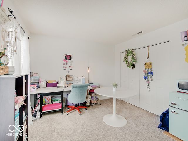 4304 Amesbury Place, Westfield, IN 46062