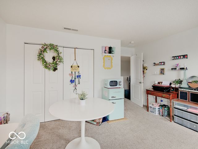 4304 Amesbury Place, Westfield, IN 46062