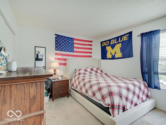 4304 Amesbury Place, Westfield, IN 46062