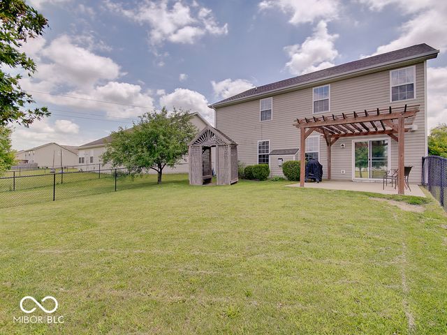 4304 Amesbury Place, Westfield, IN 46062