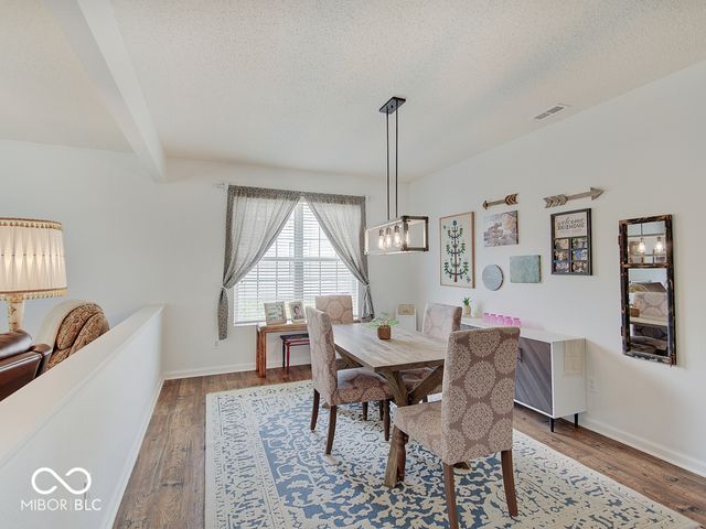 4304 Amesbury Place, Westfield, IN 46062