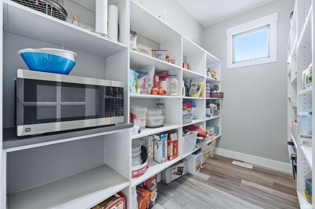 570 Contour Cove, Huntertown, IN 46748