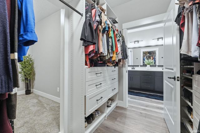 570 Contour Cove, Huntertown, IN 46748