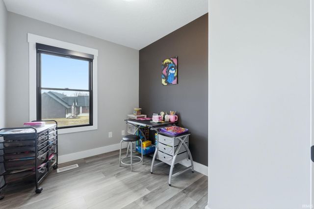 570 Contour Cove, Huntertown, IN 46748