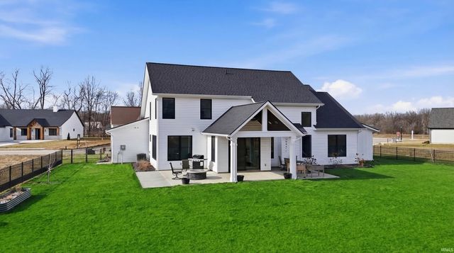 570 Contour Cove, Huntertown, IN 46748