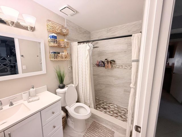 10088 Boynton Place Circle, Boynton Beach, FL 33437