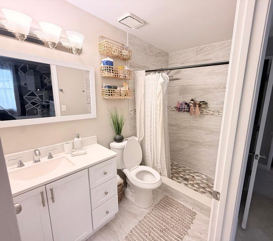 10088 Boynton Place Circle, Boynton Beach, FL 33437