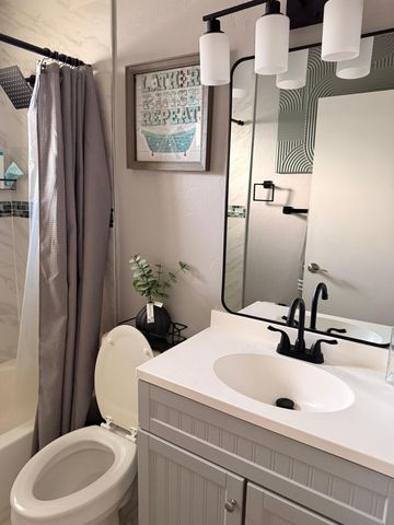 10088 Boynton Place Circle, Boynton Beach, FL 33437