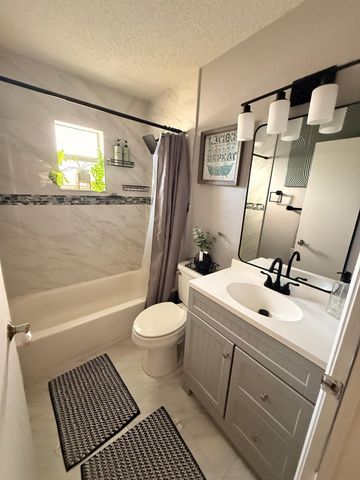 10088 Boynton Place Circle, Boynton Beach, FL 33437