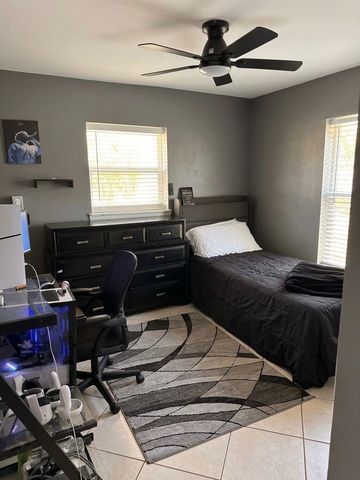 10088 Boynton Place Circle, Boynton Beach, FL 33437