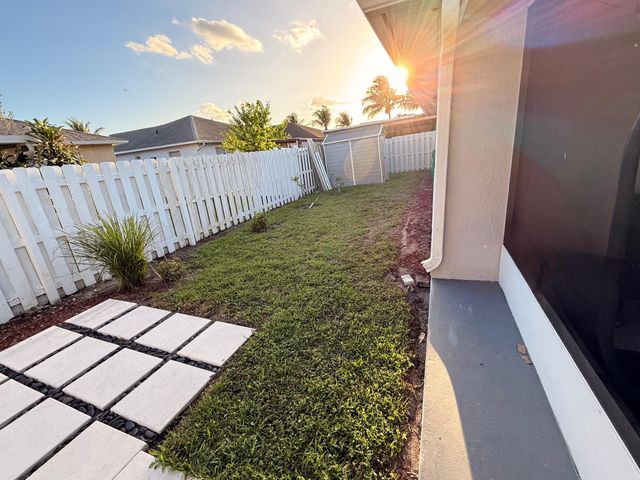 10088 Boynton Place Circle, Boynton Beach, FL 33437