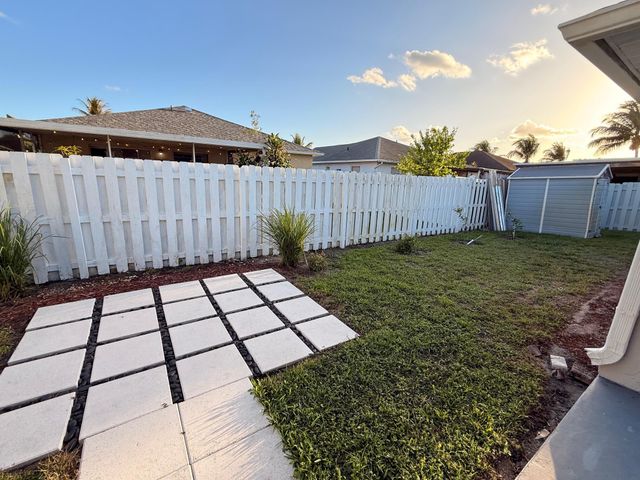 10088 Boynton Place Circle, Boynton Beach, FL 33437