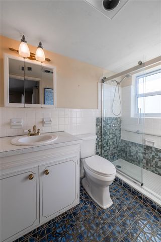 1951 NE 39 340, Lighthouse Point, FL 33064