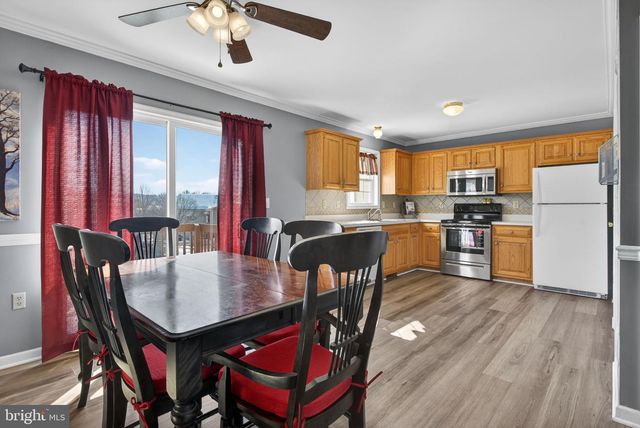 219 CHELMSFORD DR, Marietta, PA 17547