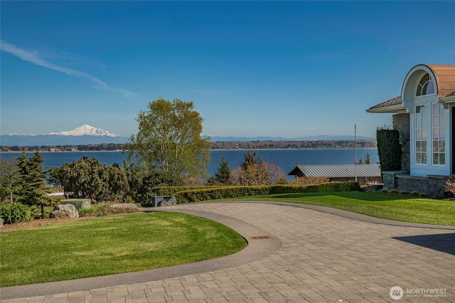 5685 Nakat Way, Blaine, WA 98230