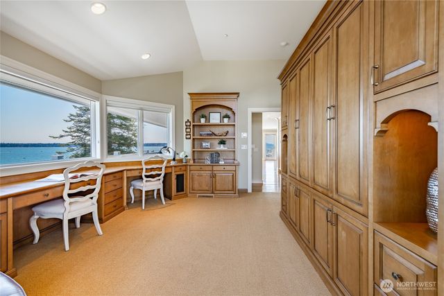 5685 Nakat Way, Blaine, WA 98230