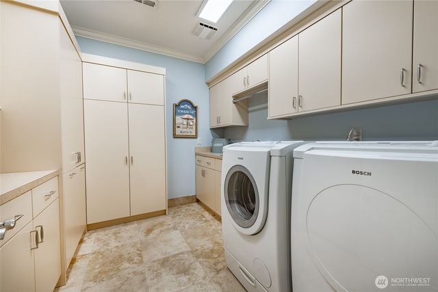 5685 Nakat Way, Blaine, WA 98230