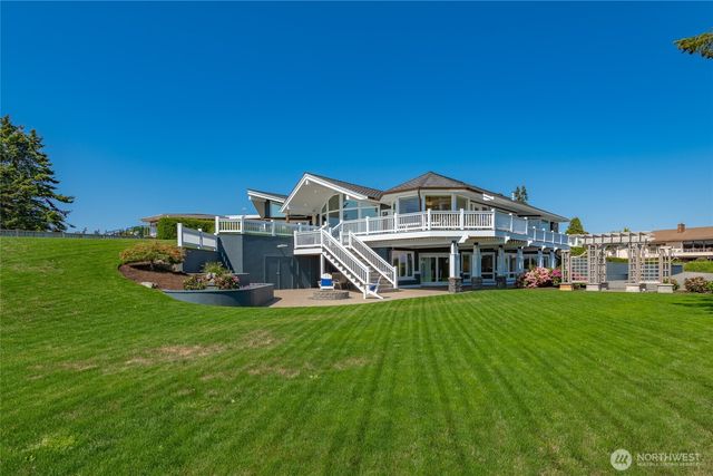 5685 Nakat Way, Blaine, WA 98230