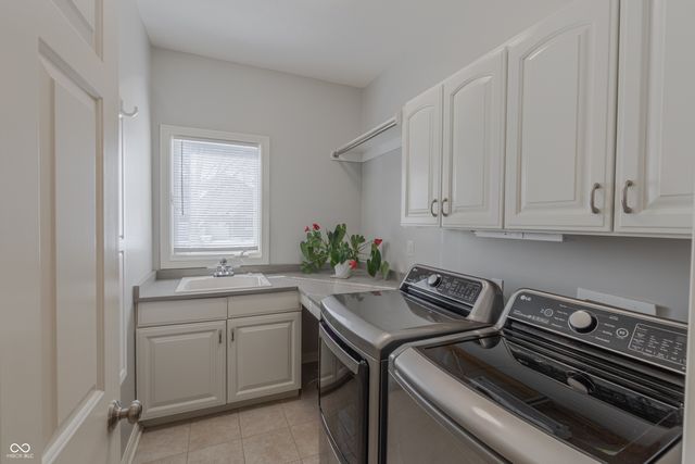 12711 Old Stone Drive, Indianapolis, IN 46236