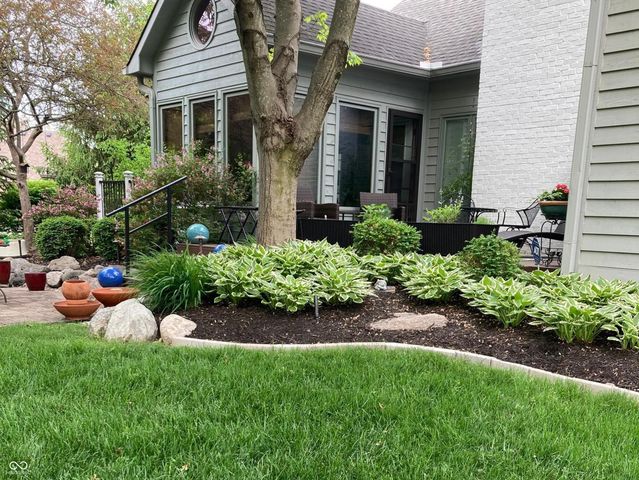 12711 Old Stone Drive, Indianapolis, IN 46236