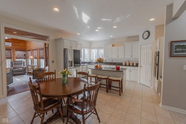 12711 Old Stone Drive, Indianapolis, IN 46236