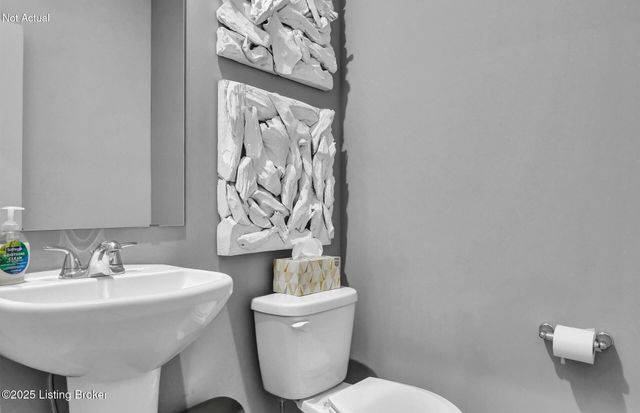 1863 Washington Blvd, Lyndon, KY 40242