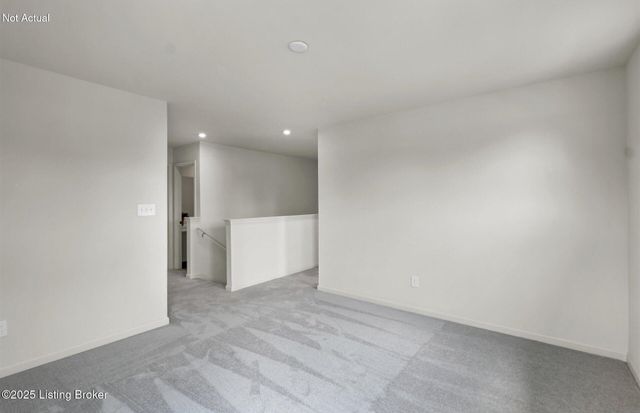 1863 Washington Blvd, Lyndon, KY 40242