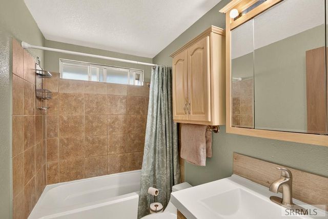 5845 Moses Street, Chubbuck, ID 83202