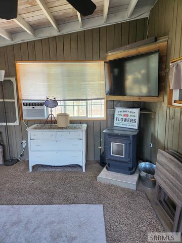 5845 Moses Street, Chubbuck, ID 83202