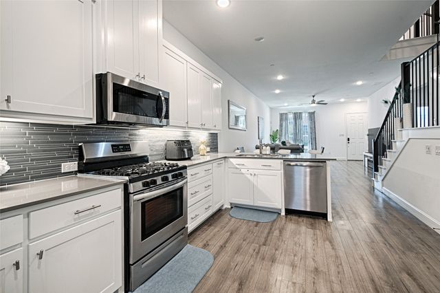 7143 Buchanan Drive, Grand Prairie, TX 75054