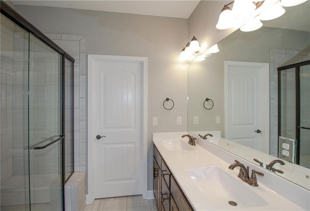 3316 NW 93rd Street, Kansas City, MO 64154
